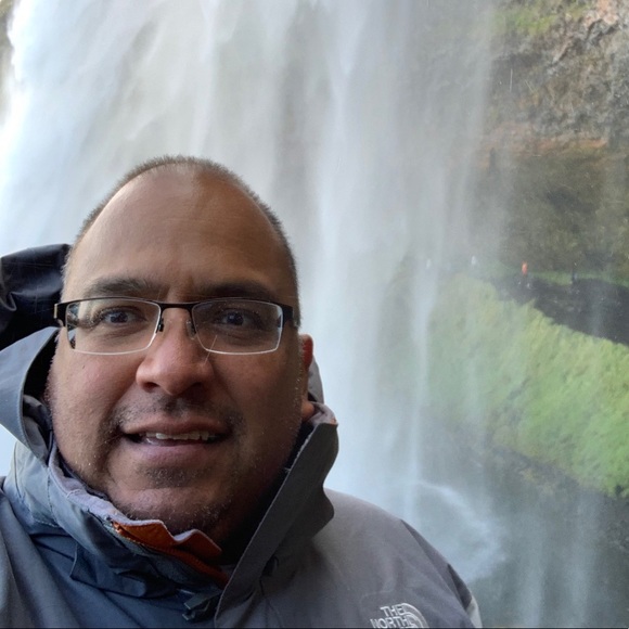 Meet your Posher, Ivan - Picture 1 of 2